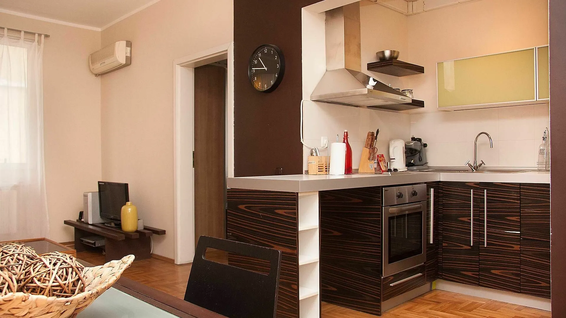 Prime Rentals Near Vitosha Blvd. Sofia 0*,